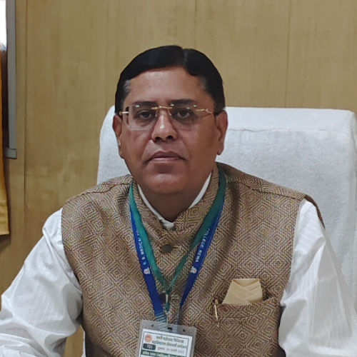 Dr DEVESH SARASWAT